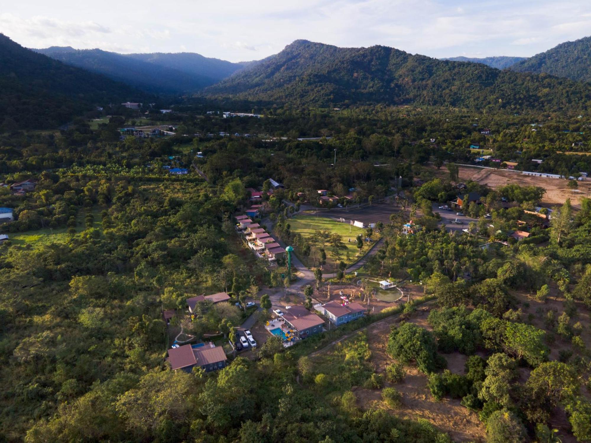 The Chamuang Forest Nakhon Nayok Exteriör bild